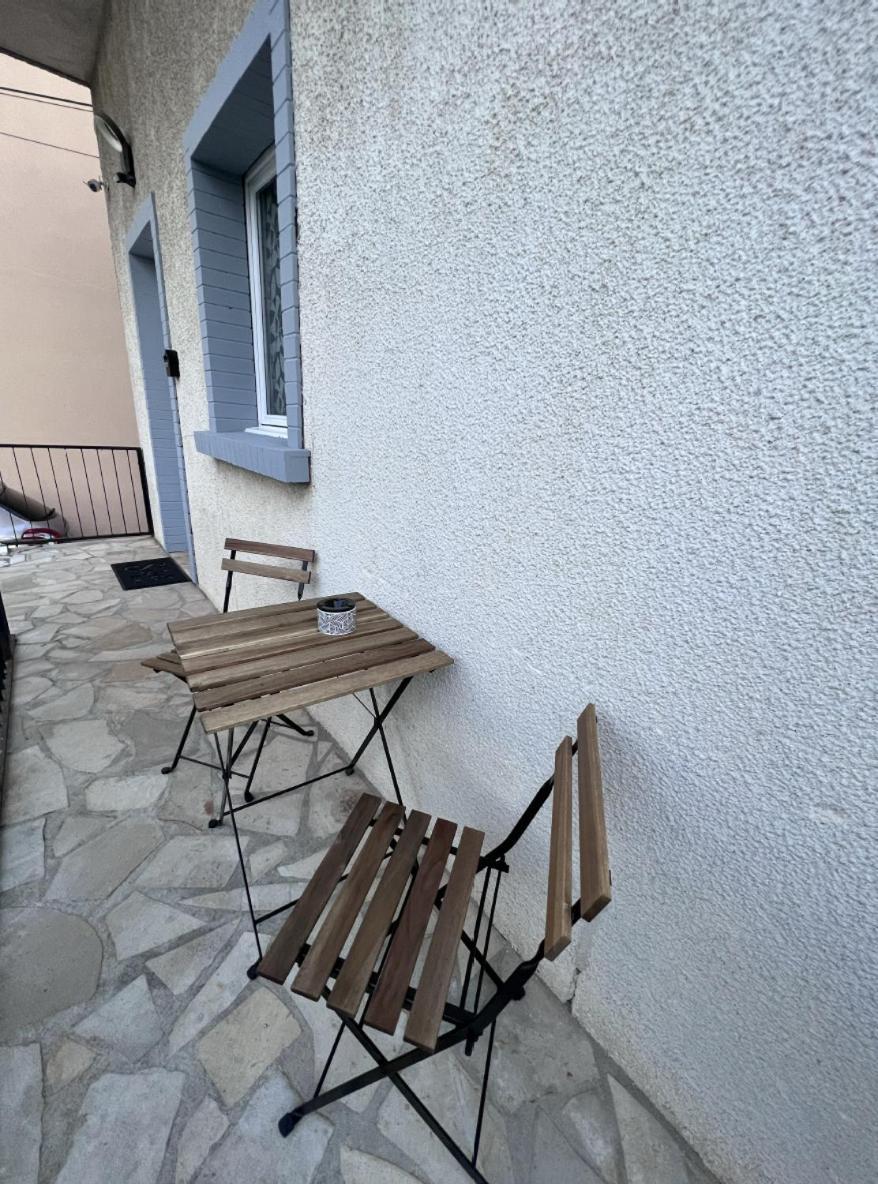 Stea Guesthouse Proche Paris Вилньов-льо-Роа Екстериор снимка